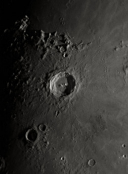 Moon2015-10-22-1.jpg